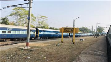 Khabar Odisha:father-kidnapped-son-form-nirakarpur-station