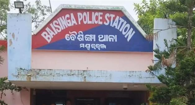 Khabar Odisha:fir-against-suspended-teacher-of-betanati-school