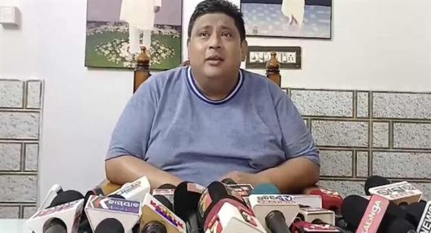 Khabar Odisha:former-odisha-minister-prafulla-samals-son-prayas-kanti-quits-bjd