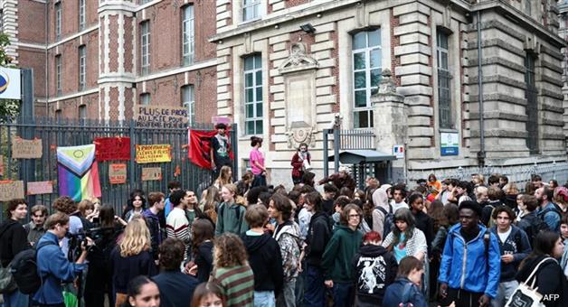 Khabar Odisha:france-gen-z-student-protest-emergency-meeting-arrests