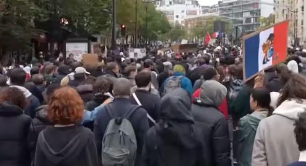 Khabar Odisha:france-protests-paris-clashes-inflation-education-crisis-tear-gas
