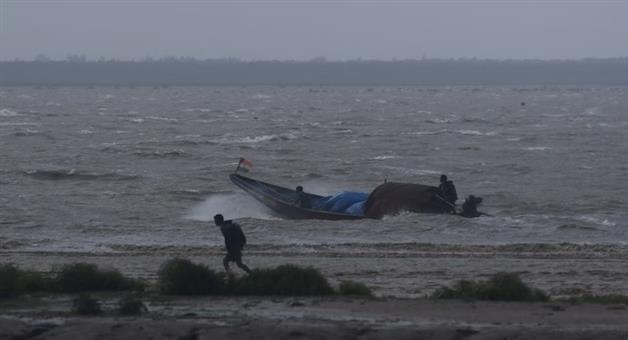 Khabar Odisha:ganjam-beaches-closed-cyclone-preparations-odisha-news