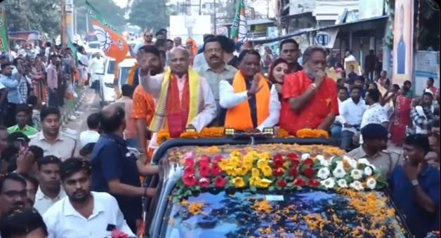 Khabar Odisha:grand-road-show-of-cm-mohan-majhi-at-nuapada-khariar-road