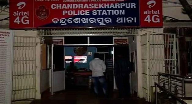 Khabar Odisha:helper-attacked-to-cook-in-bhubaneswar