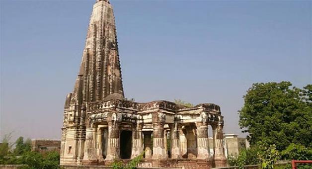 Khabar Odisha:hindu-community-leader-says100-year-old-hindu-temple-s-land-illegally-occupied-in-pakistan