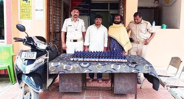 Khabar Odisha:illegal-cough-syrup-trade-busted-in-bargada-two-arrested