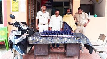 Khabar Odisha:illegal-cough-syrup-trade-busted-in-bargada-two-arrested