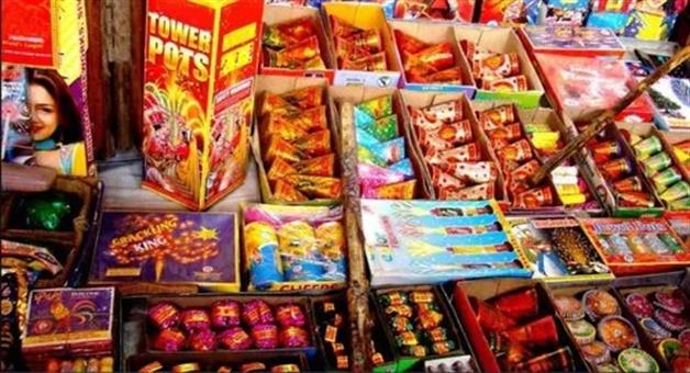 Khabar Odisha:illegal-crackers-seized-from-government-medical-premises