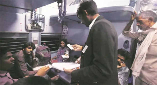 Khabar Odisha:indian-railways-tte-ticket-checking-rules-night-travel