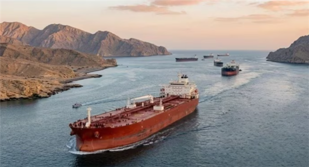 Khabar Odisha:iran-us-war-threat-strait-of-hormuz-indian-navy-oil-lpg-escort