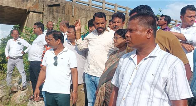 Khabar Odisha:jajpur-bjp-president-visits-biju-setu