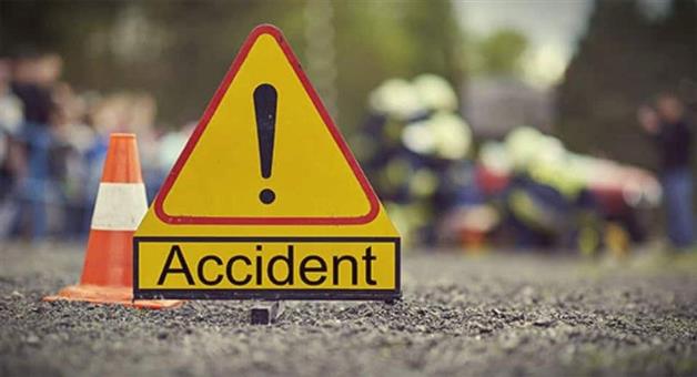 Khabar Odisha:jajpur-bolero-hits-a-truck-and-5-dead