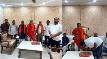 Khabar Odisha:jay-dolakia-meets-bjp-senior-leader-basanta-panda