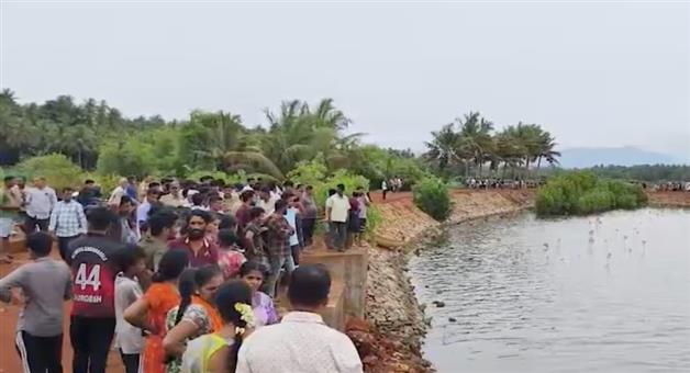 Khabar Odisha:karnataka-8-killed-while-collecting-mussles-in-the-river