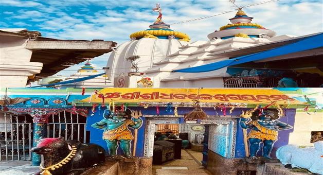 Khabar Odisha:kartika-month-3rd-monday-in-athagh-shiv-temple