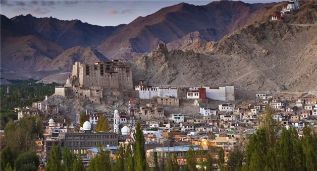 Khabar Odisha:ladakh-creates-5-new-districts-administrative-boost