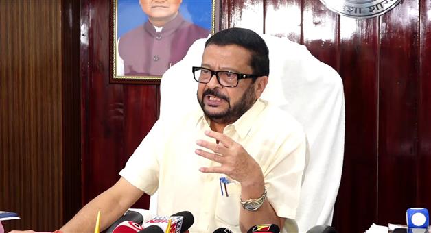 Khabar Odisha:land-fraud-and-illegal-dealings-Suresh-Pujari