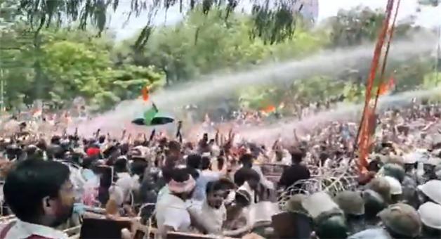 Khabar Odisha:lathicharge-against-students-in-ranchi