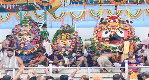Khabar Odisha:lord-jagannath-balabhadra-and-subhadra-are-in-anasara