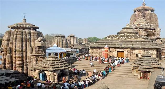 Khabar Odisha:lord-lingaraj-darshan-starts-before-mangal-arti