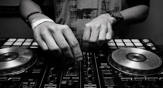 Khabar Odisha:man-dies-due-to-dj-sound