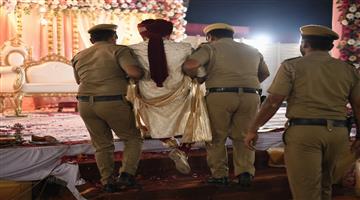 Khabar Odisha:man-remarries-despite-having-first-wife-police-intervene