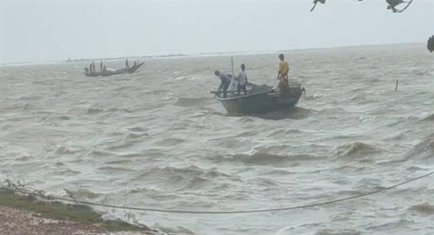 Khabar Odisha:missing-fishermen-are-safe-they-will-return-home-once-the-situation-eases-slightly