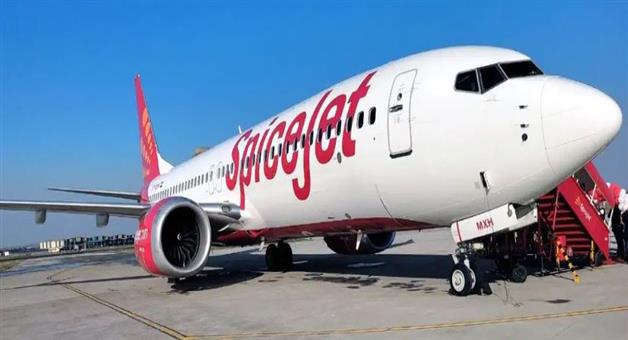 Khabar Odisha:mumbai-dubai-spicejet-flight-stopped-runway-engine-snag