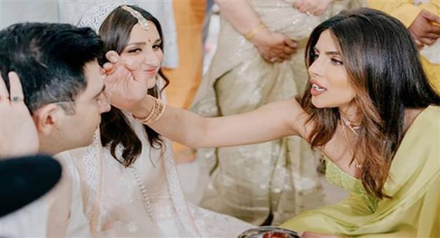 Khabar Odisha:navjot-kaur-sidhu-reveals-raghav-chadha-joins-bjp-because-of-priyanka-chopra