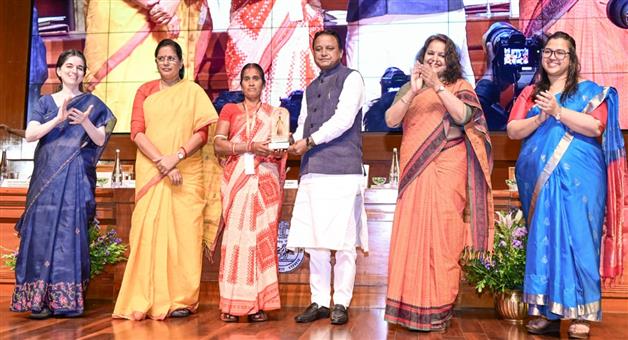 Khabar Odisha:nayagarh-is-the-no-one-district-to-create-lakhpati-didi-in-odisha