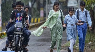 Khabar Odisha:north-india-unseasonal-rain-western-disturbance-impact-delhi-ncr-weather-alert