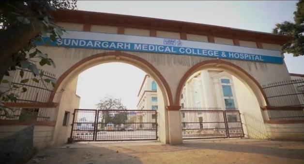 Khabar Odisha:nurse-found-hanging-inside-rented-house-in-sundaragada