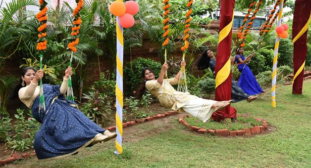 Khabar Odisha:odisha-celebrates-raja-festival