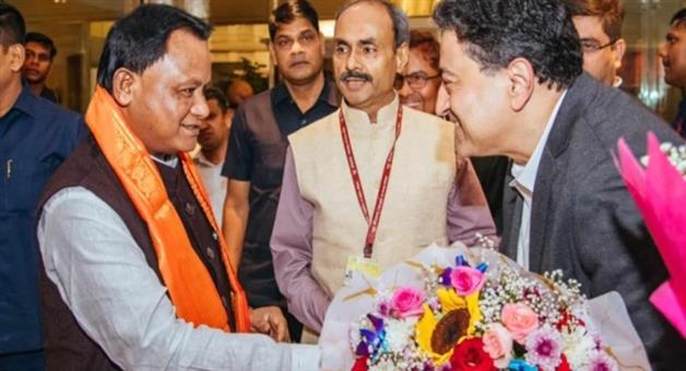 Khabar Odisha:odisha-chemical-hub-cm-mohan-majhi-mumbai-investment