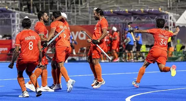 Khabar Odisha:odisha-cm-congratulates-amit-rohidas-shilanand-lakra-asian-games-gold