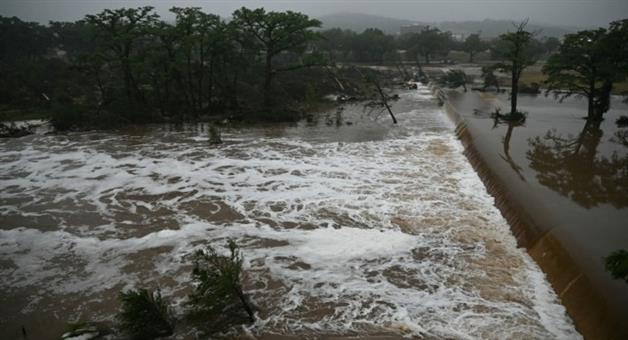 Khabar Odisha:odisha-floods-embankment-breaches-hit-jajpur-bhadrak-puri