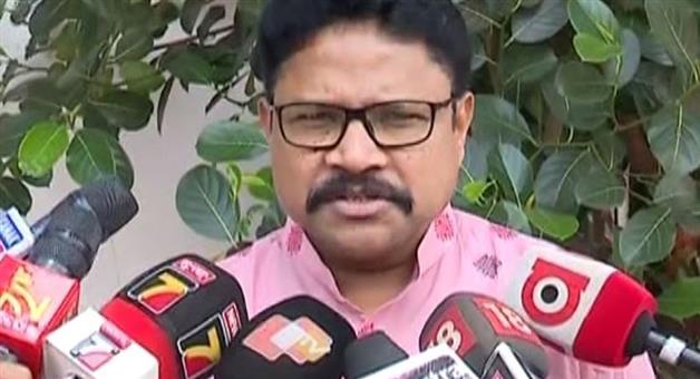 Khabar Odisha:odisha-health-minister-reviews-healthcare-preparedness-heavy-rains