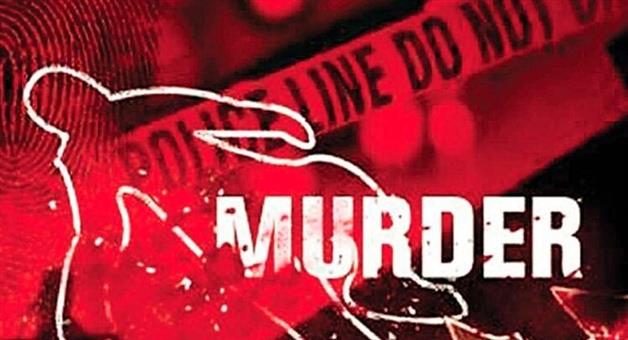 Khabar Odisha:odisha-man-wife-and-minor-daughter-brutally-hacked-to-death-by-close-relatives-over-land-dispute