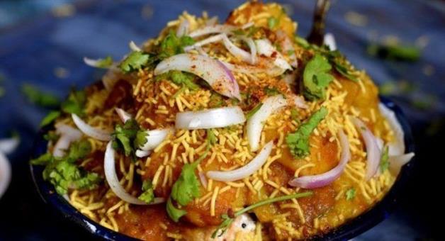 Khabar Odisha:over-50-fall-ill-after-eating-dahibara-in-puri