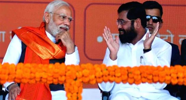 Khabar Odisha:pm-modi-inquires-eknath-shinde-helicopter-incident-west-bengal