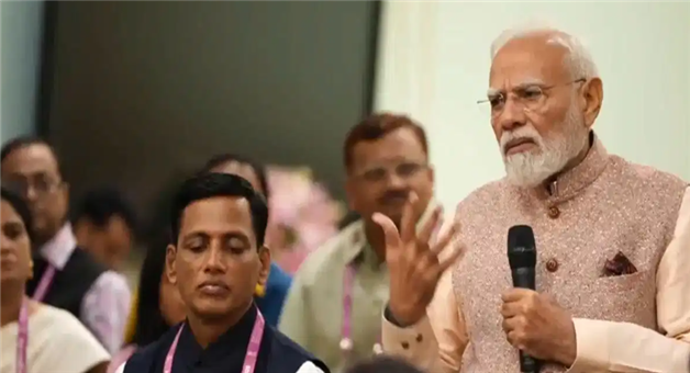 Khabar Odisha:pm-modi-teachers-day-advice-screen-addiction-children