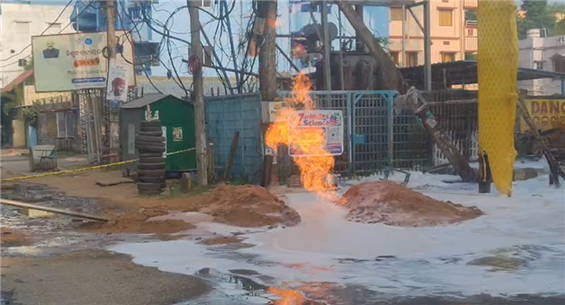 Khabar Odisha:png-gas-leak-and-fire-spread-out-at-cda-sector-10-cuttack