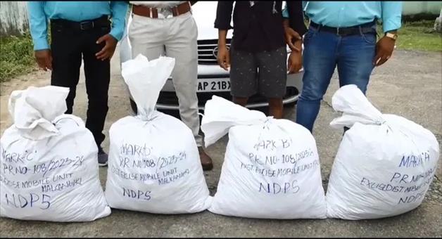 Khabar Odisha:police-arrested-the-people-who-Steal-Cannabis