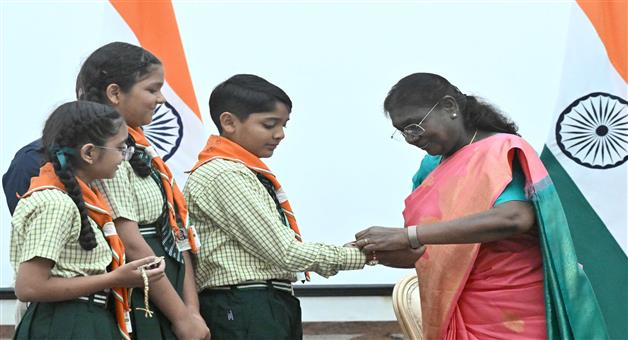 Khabar Odisha:president-droupadi-murmu-and-pm-modi-celebrates-rakshya-bandhan