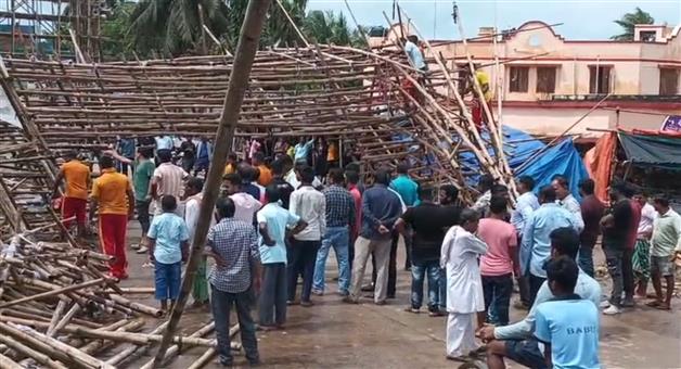 Khabar Odisha:puja-pandal-broken-traffic-jam