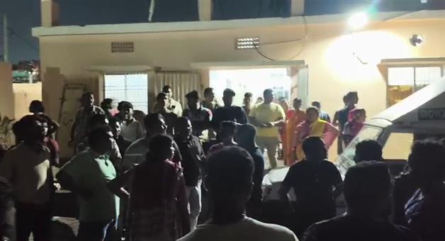 Khabar Odisha:puri-baliapanda-police-station-electric-shock-death-two-youths-tension