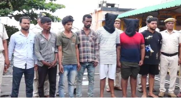 Khabar Odisha:puri-police-started-special-drive-for-durga-puja-7-hardcore-criminals-arrested