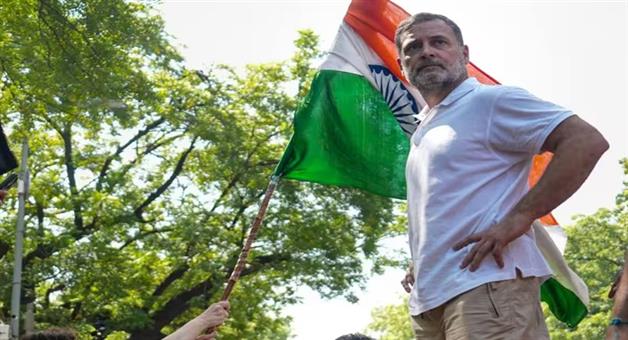 Khabar Odisha:rahul-gandhi-priyanka-detained-election-commission-protest-delhi