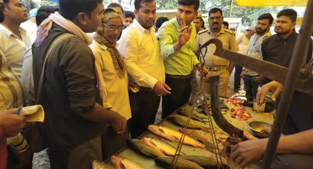 Khabar Odisha:raid-at-jaleswar-fish-market