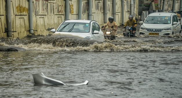Khabar Odisha:rained-for-an-hour-half-submerged-the-bhubaneswar